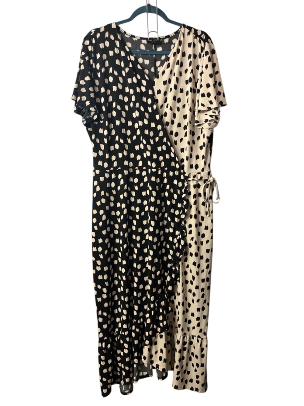 Lane Bryant Two-Tone Black and Cream Spotted Wrap Dress Size 18/20